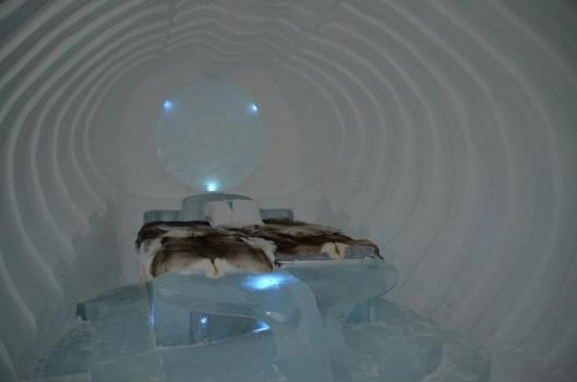 426971_10152420222100038_1345643569_n